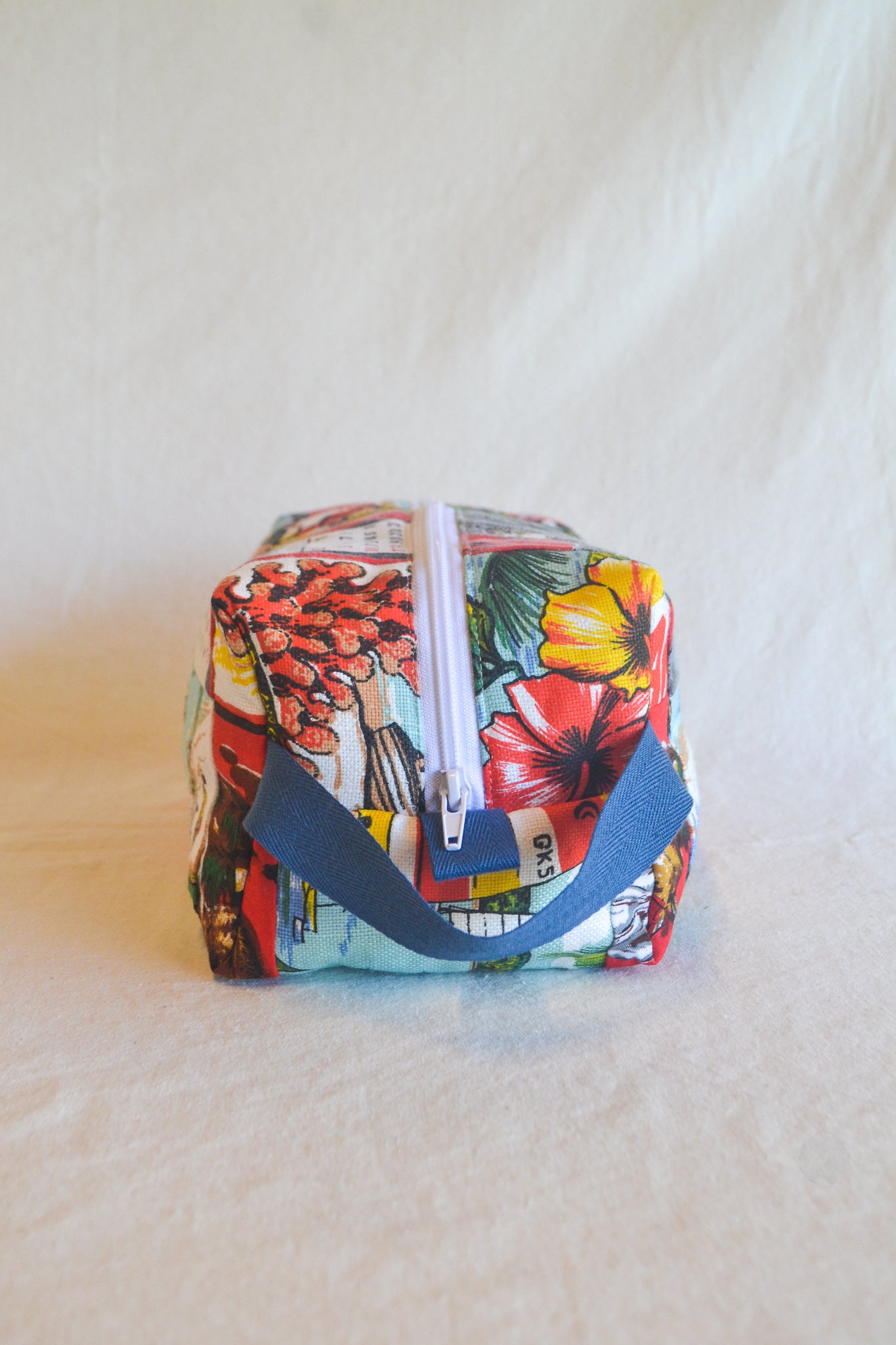 Travel Pouch | Large | 1985