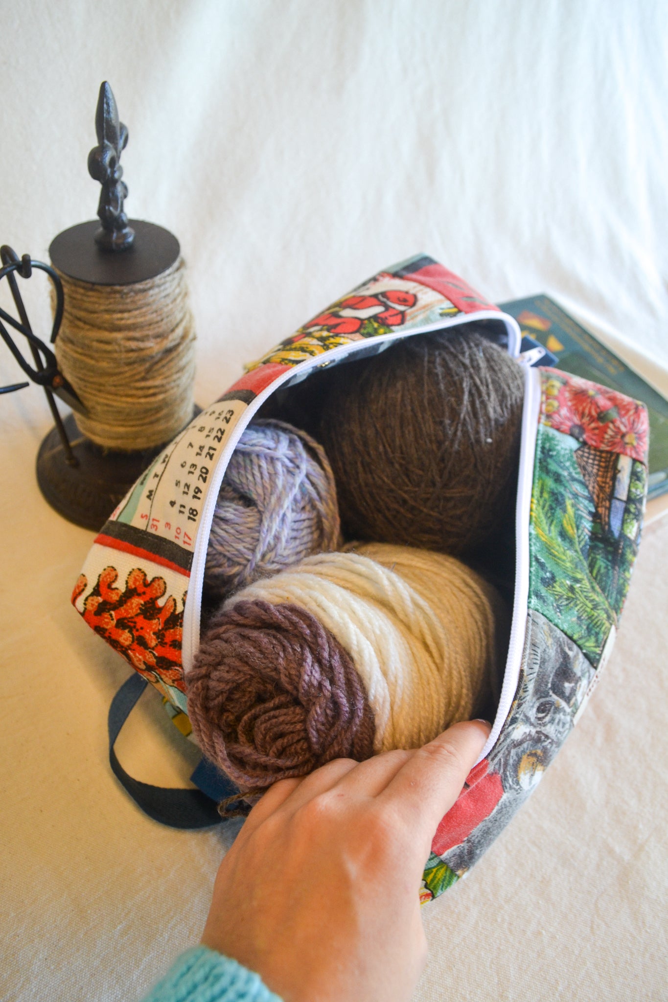 Travel Pouch | Large | 1985