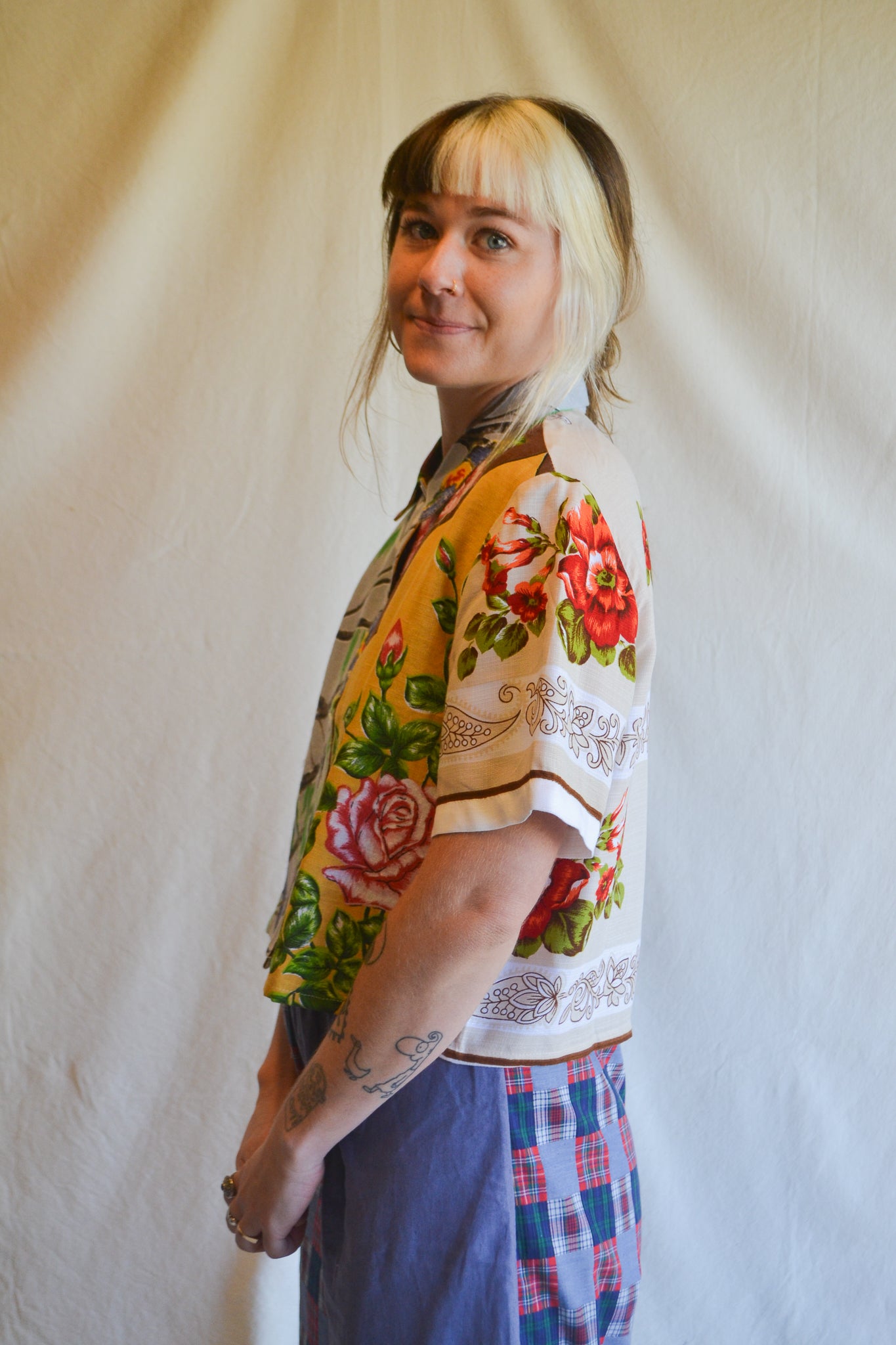 Button Up Shirt | Cheery | Medium
