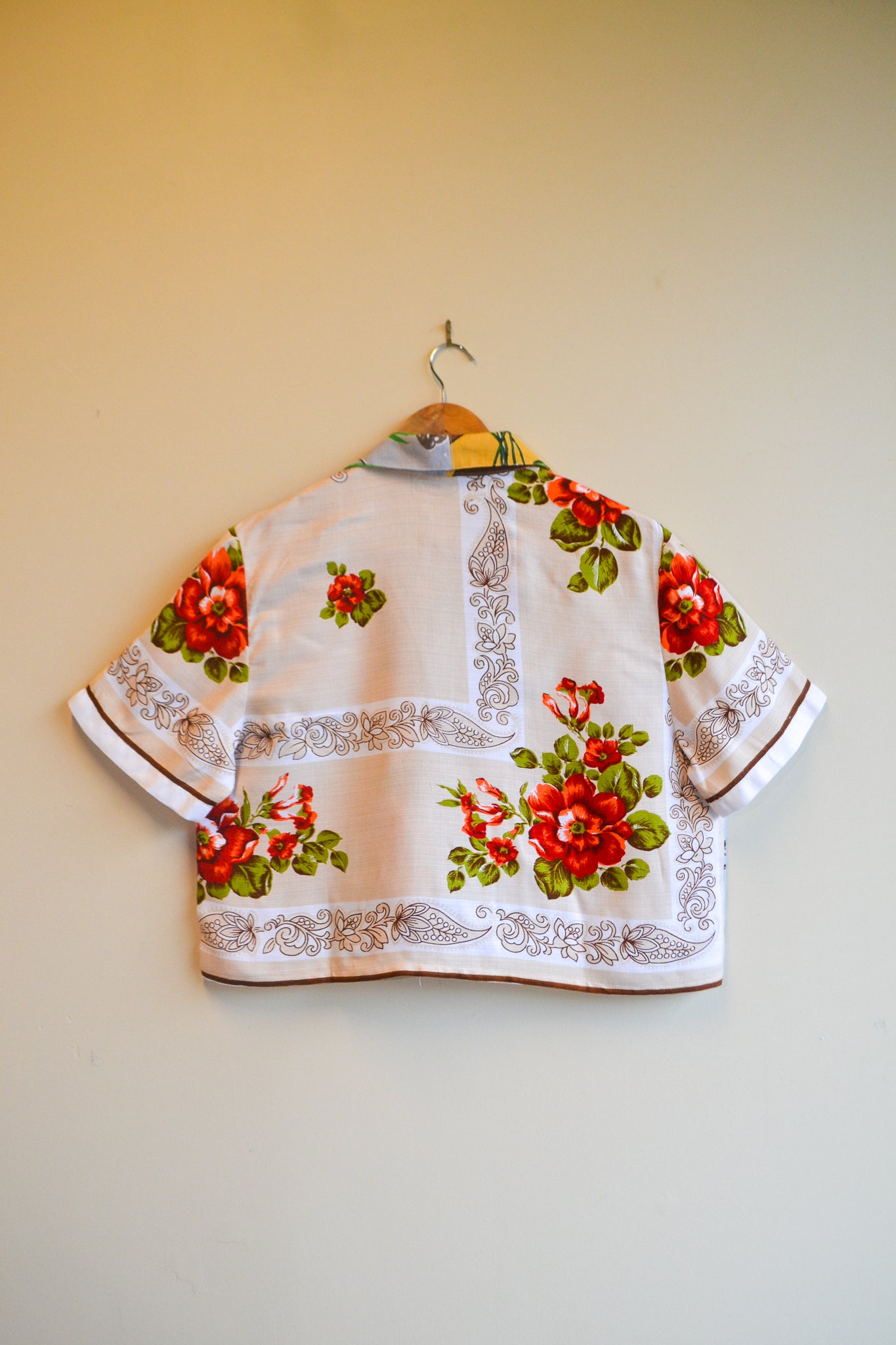 Button Up Shirt | Cheery | Medium