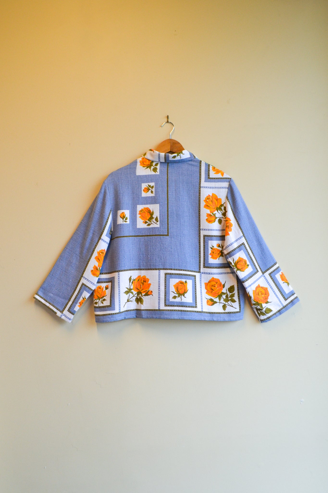 Button Up Shirt | Croc | Large