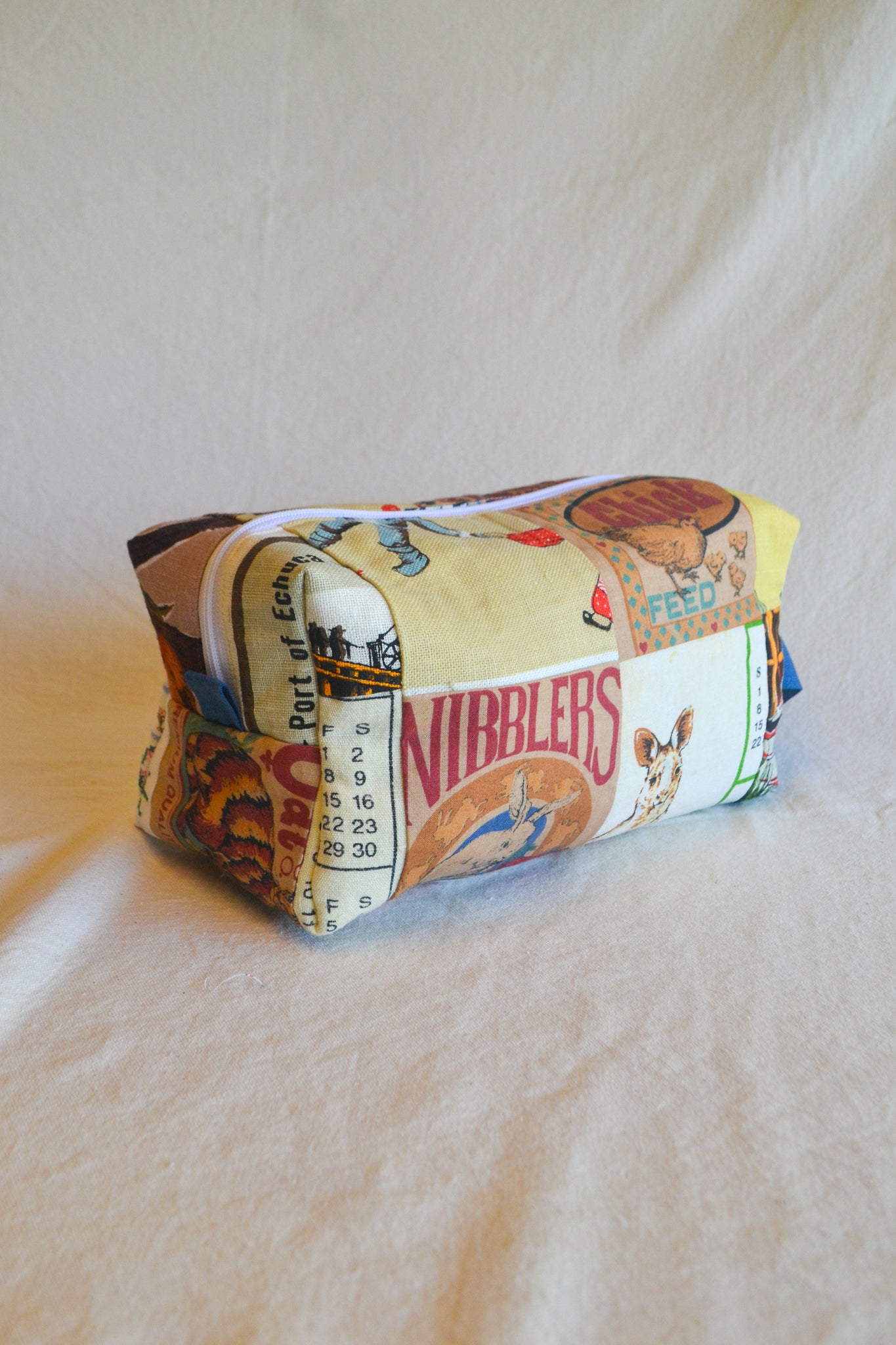 Travel Pouch | Large | Heartland