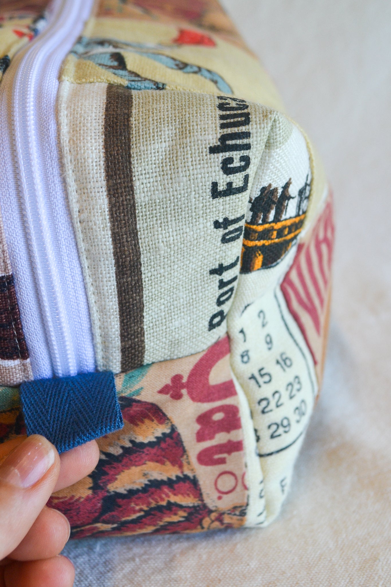 Travel Pouch | Large | Heartland