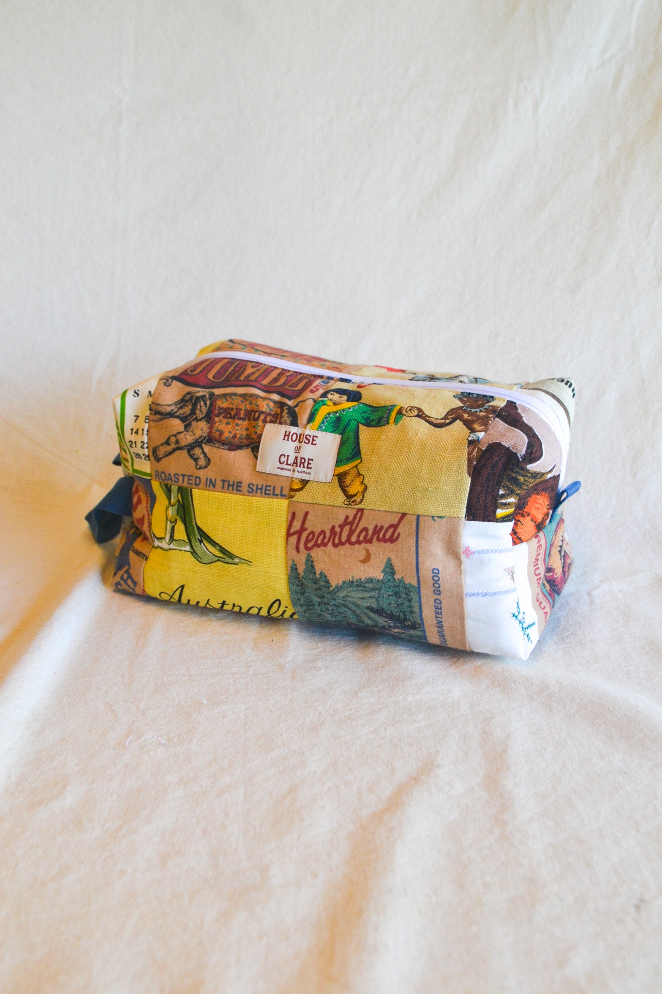 Travel Pouch | Large | Heartland