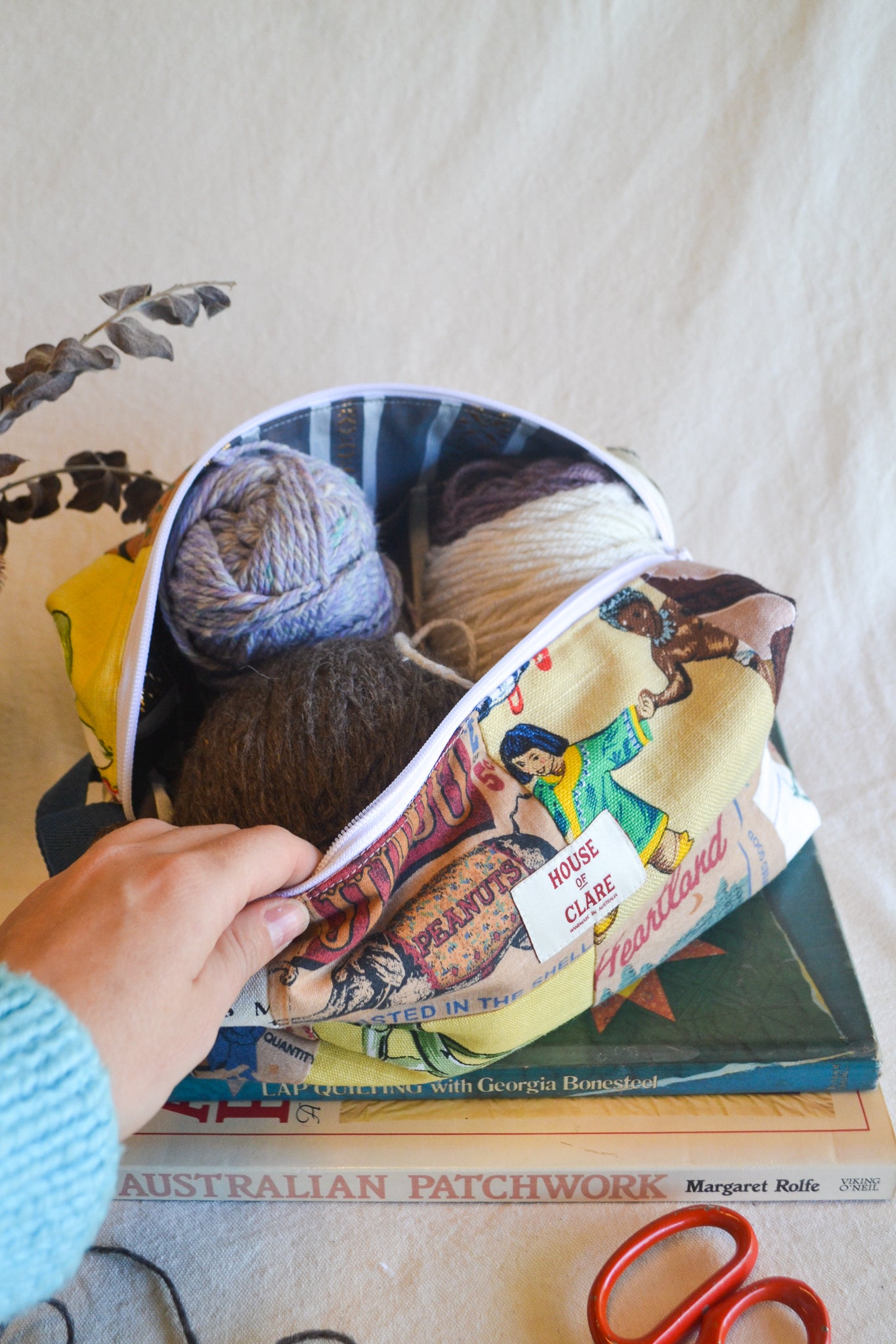 Travel Pouch | Large | Heartland