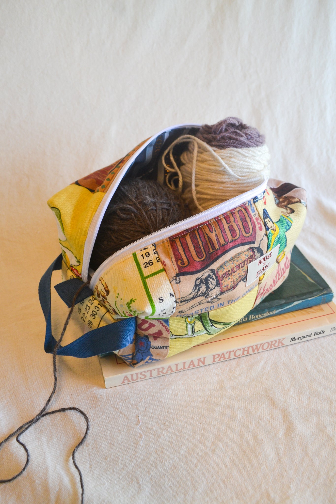 Travel Pouch | Large | Heartland