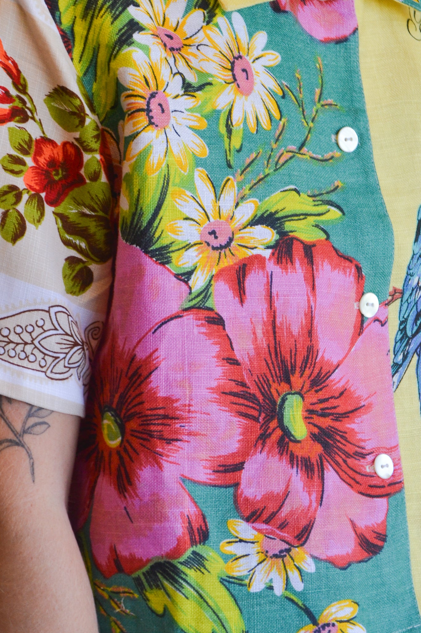 Button Up Shirt | King Fisher | Medium