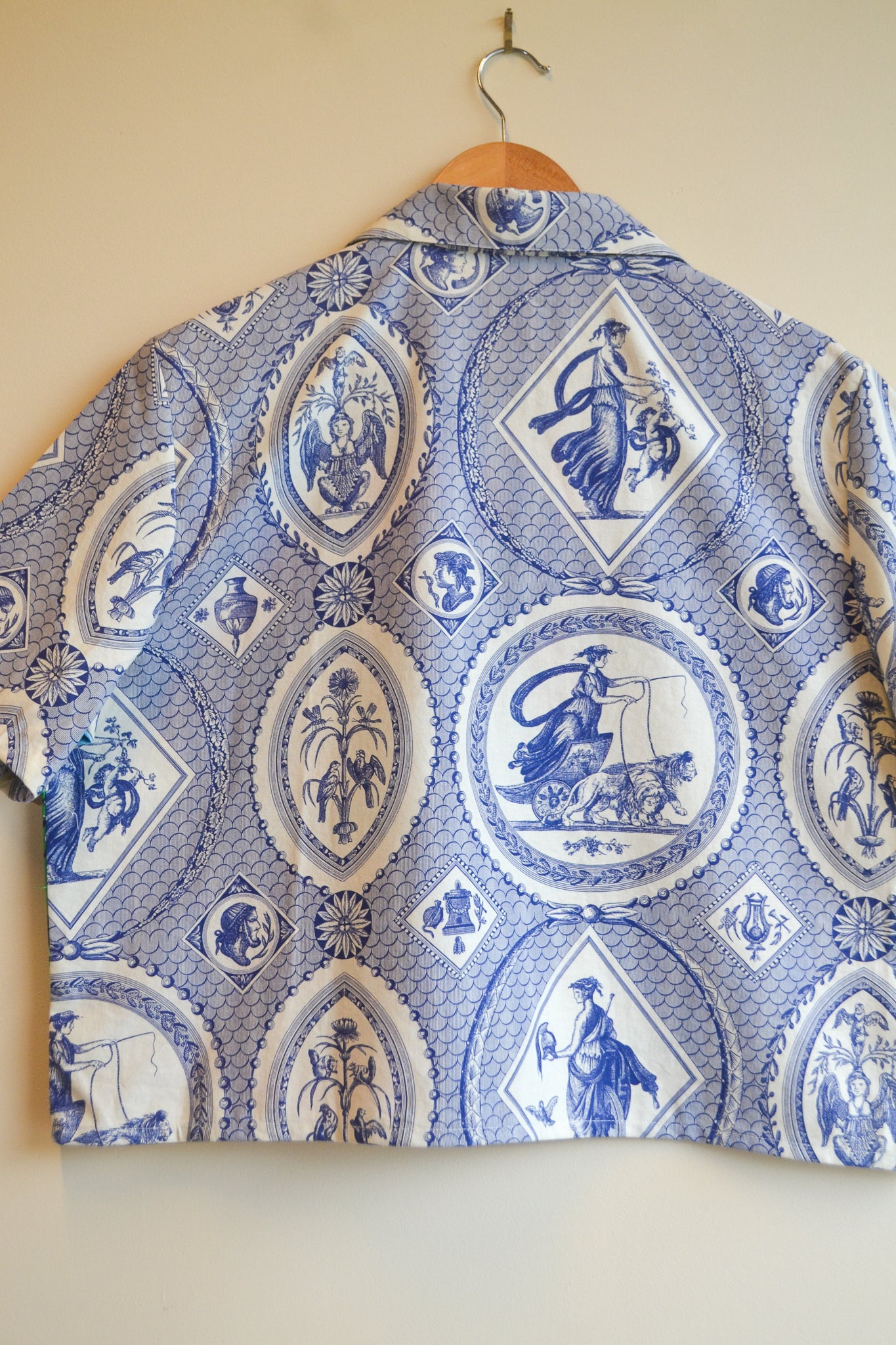 Button Up Shirt | The Inn | 14au