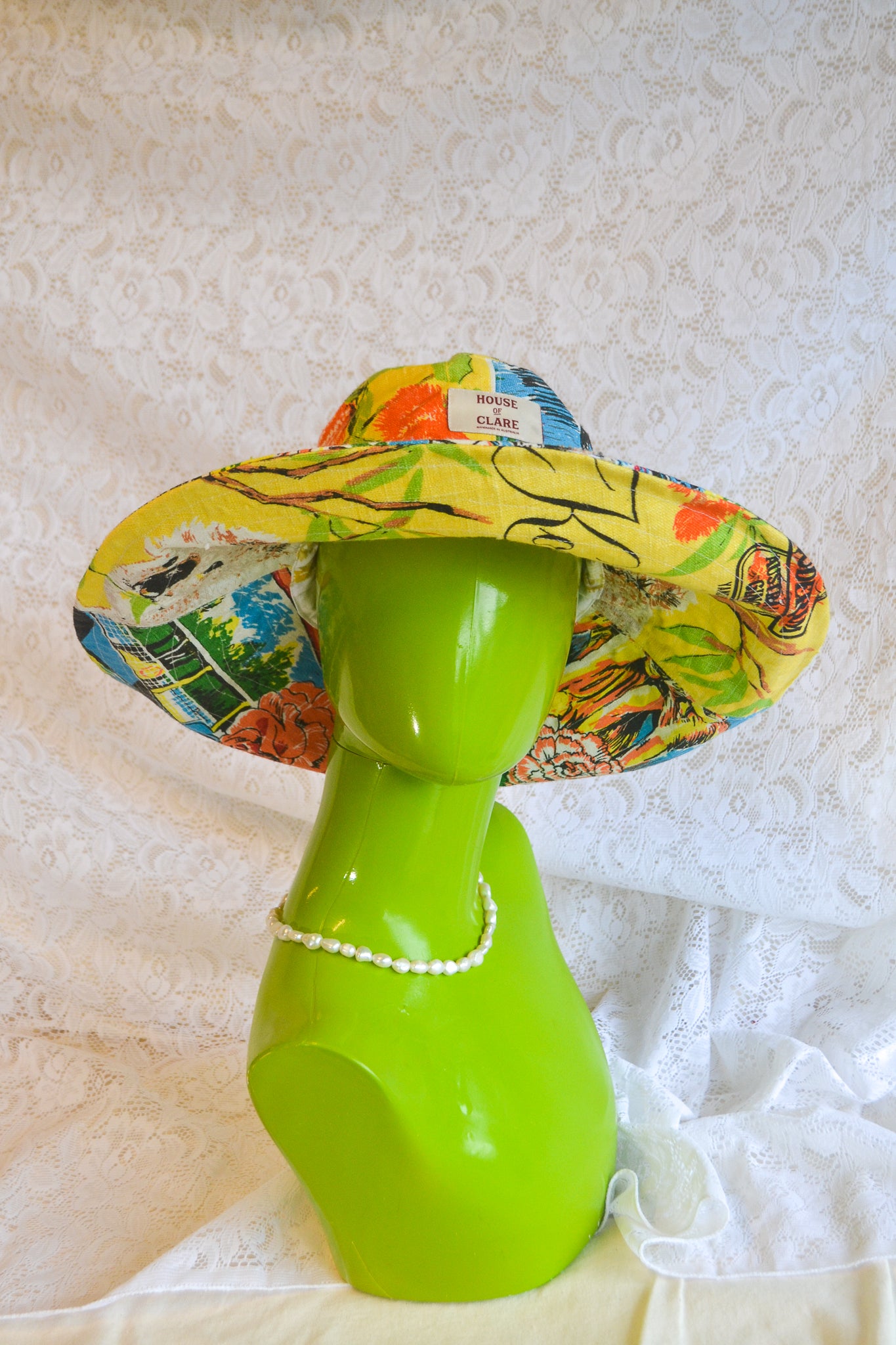 Wide Brim Hat | Swan | Large