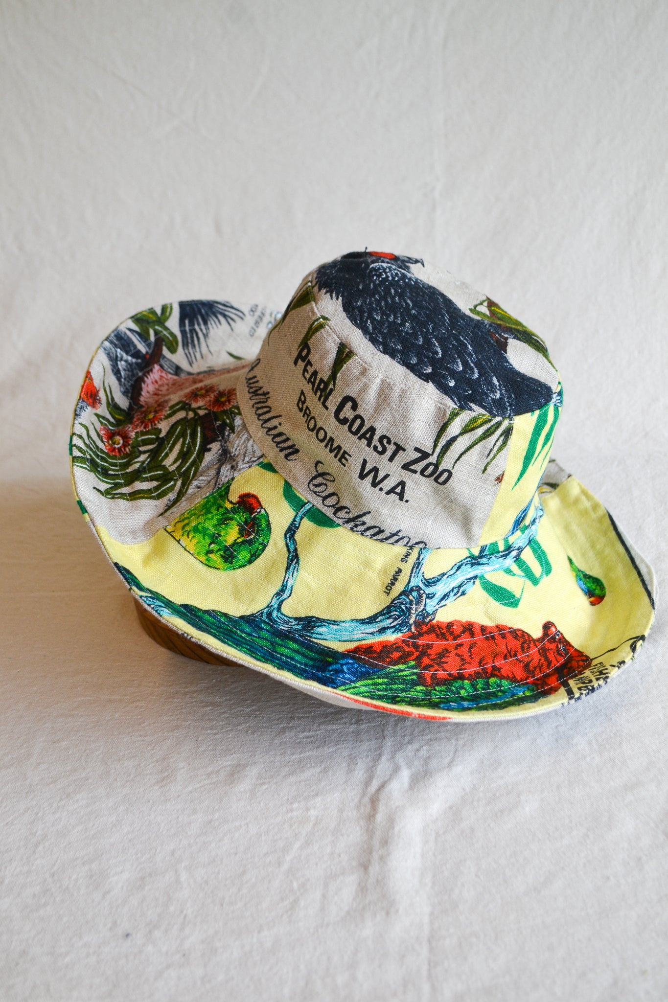 Wide Brim Hat | Birds | Medium