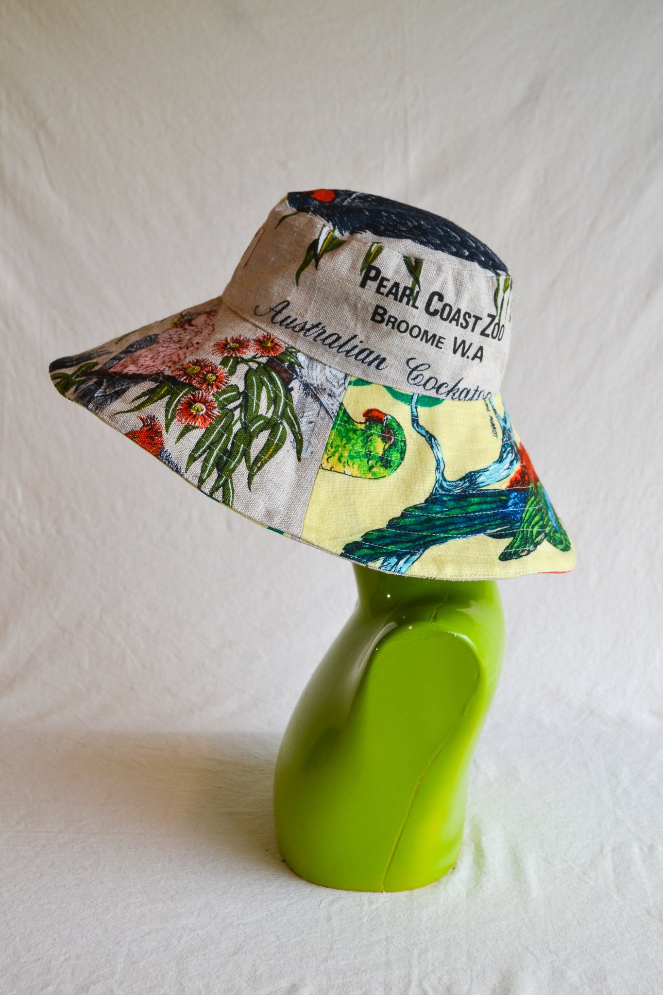 Wide Brim Hat | Birds | Medium