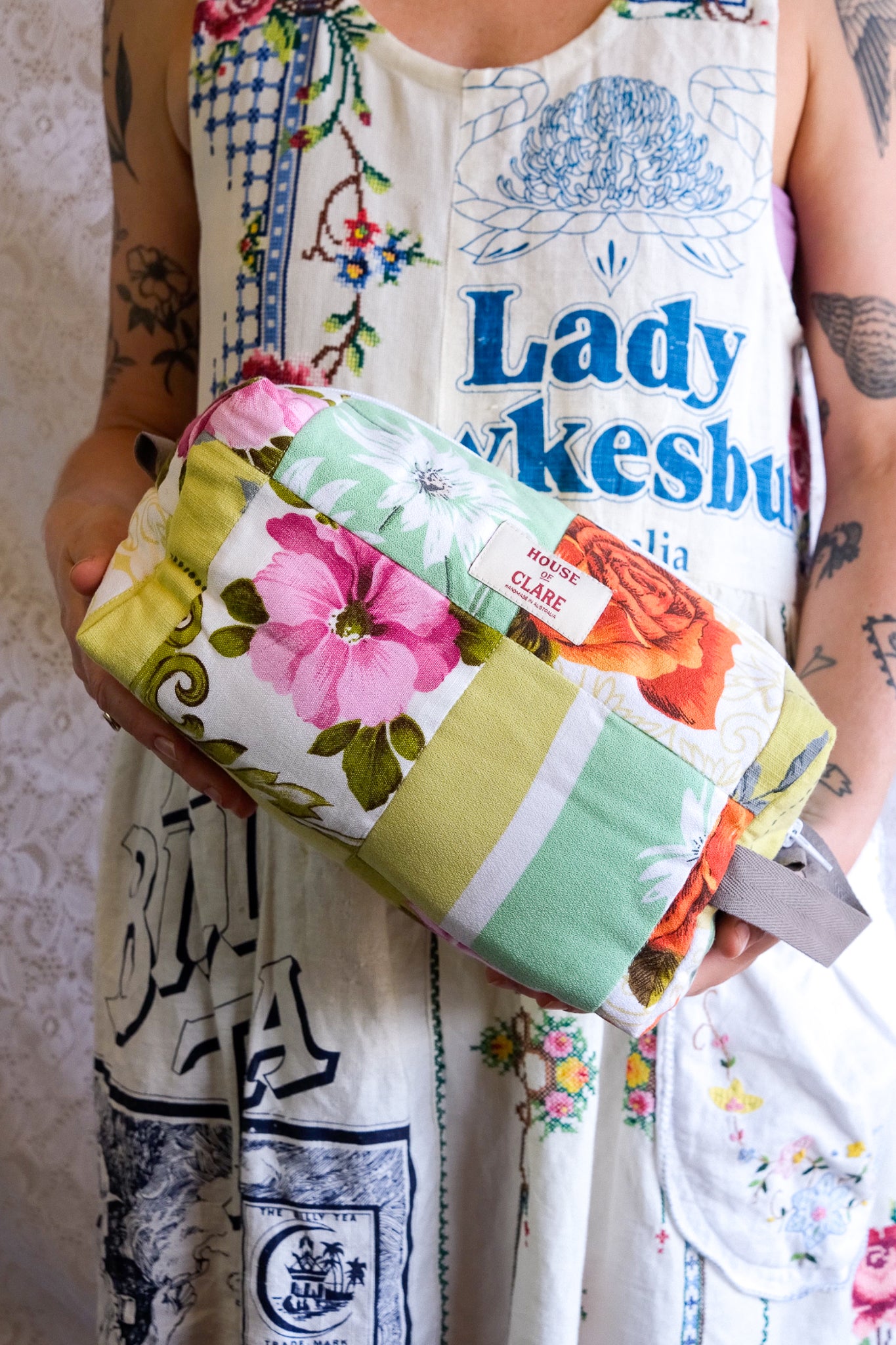 Travel Pouch | Large | Blooms