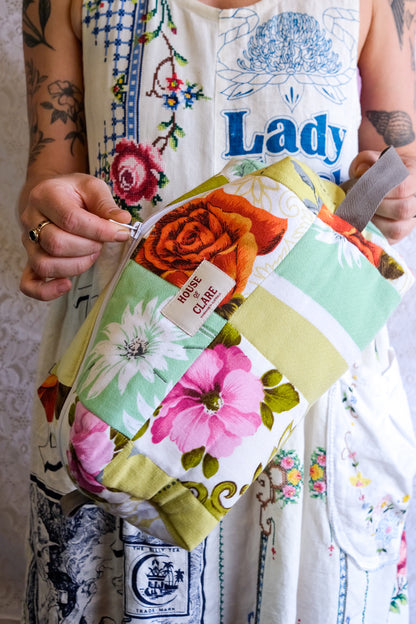 Travel Pouch | Large | Blooms