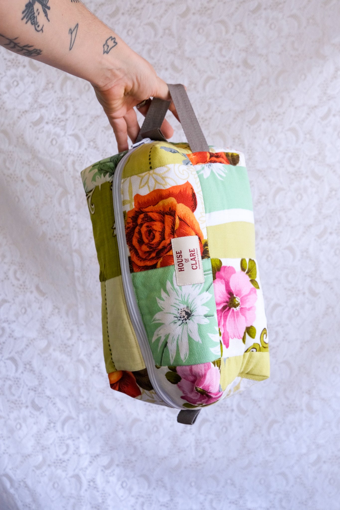 Travel Pouch | Large | Blooms