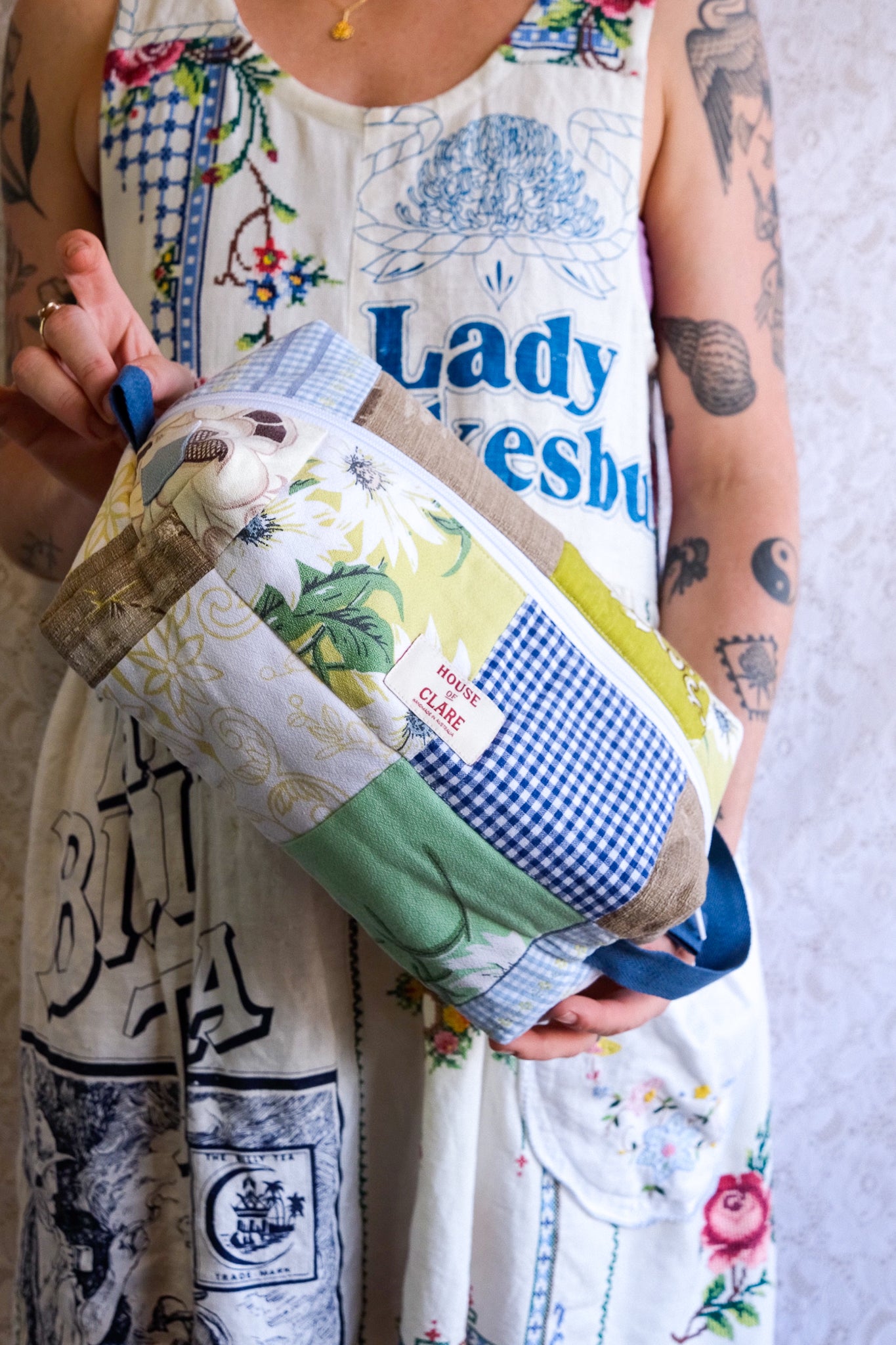Travel Pouch | Large | Checked