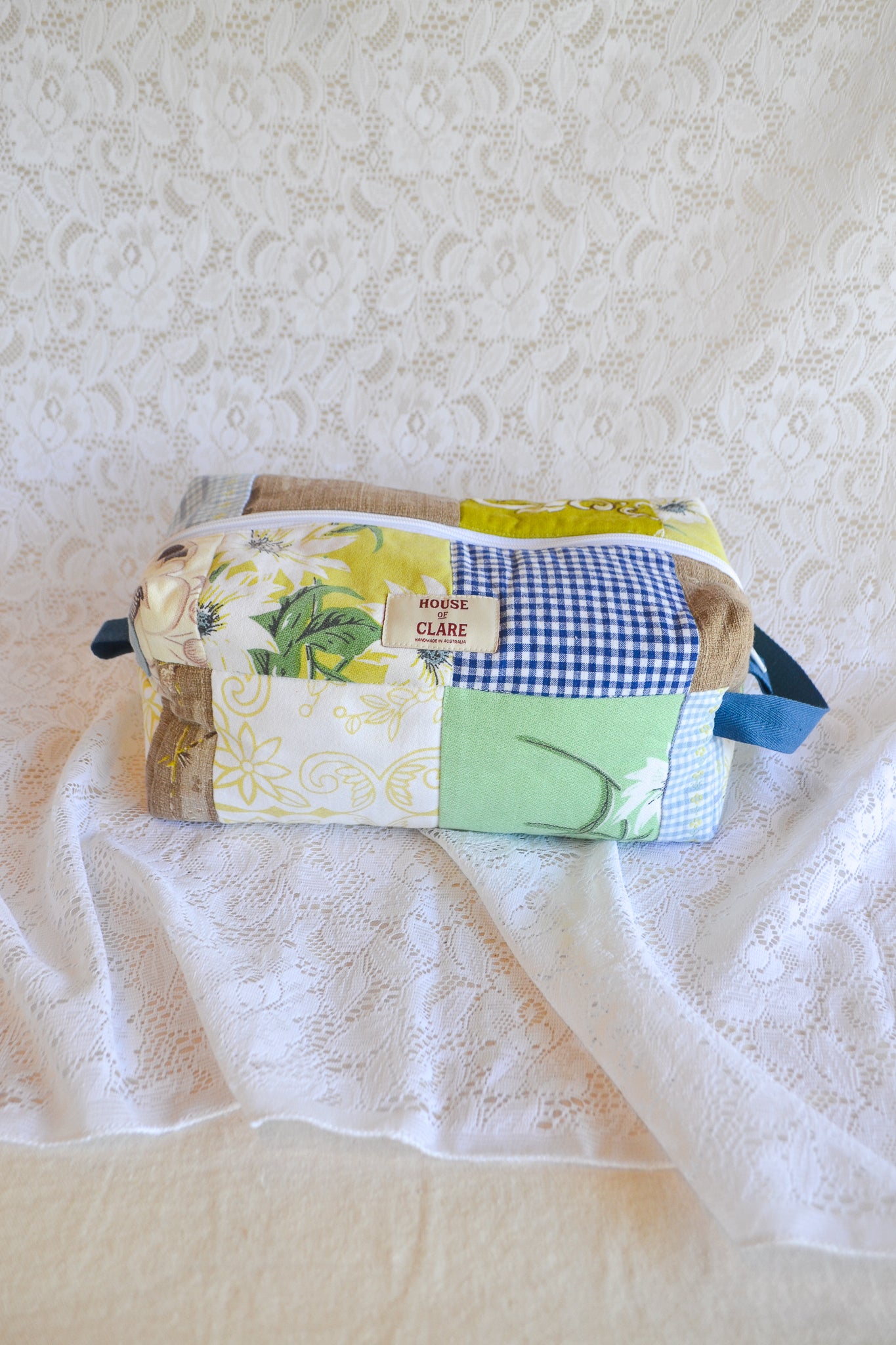 Travel Pouch | Large | Checked