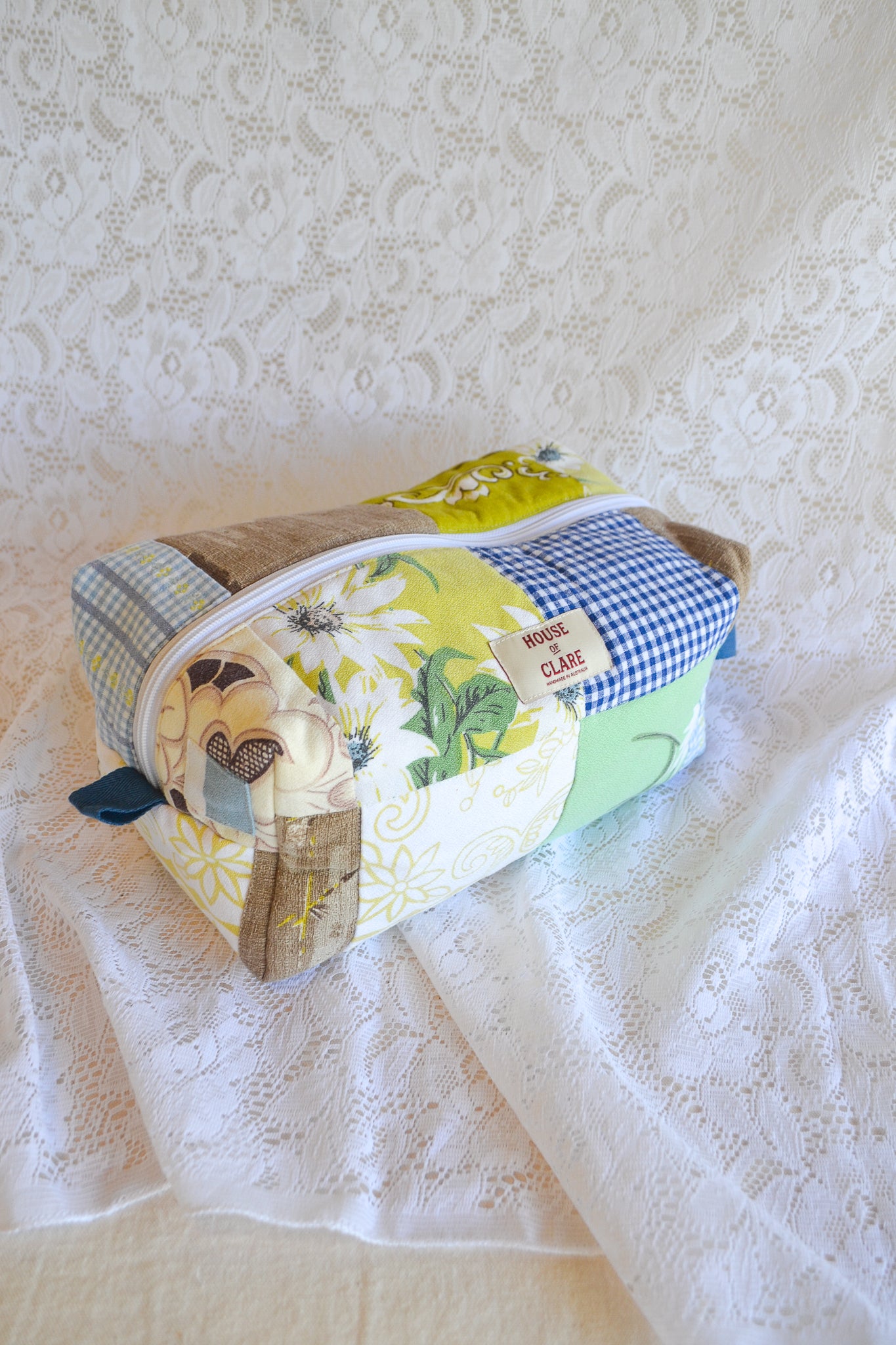 Travel Pouch | Large | Checked