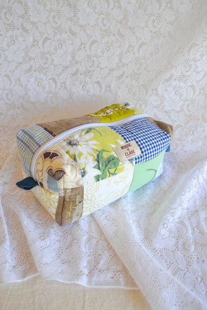 Travel Pouch | Large | Checked