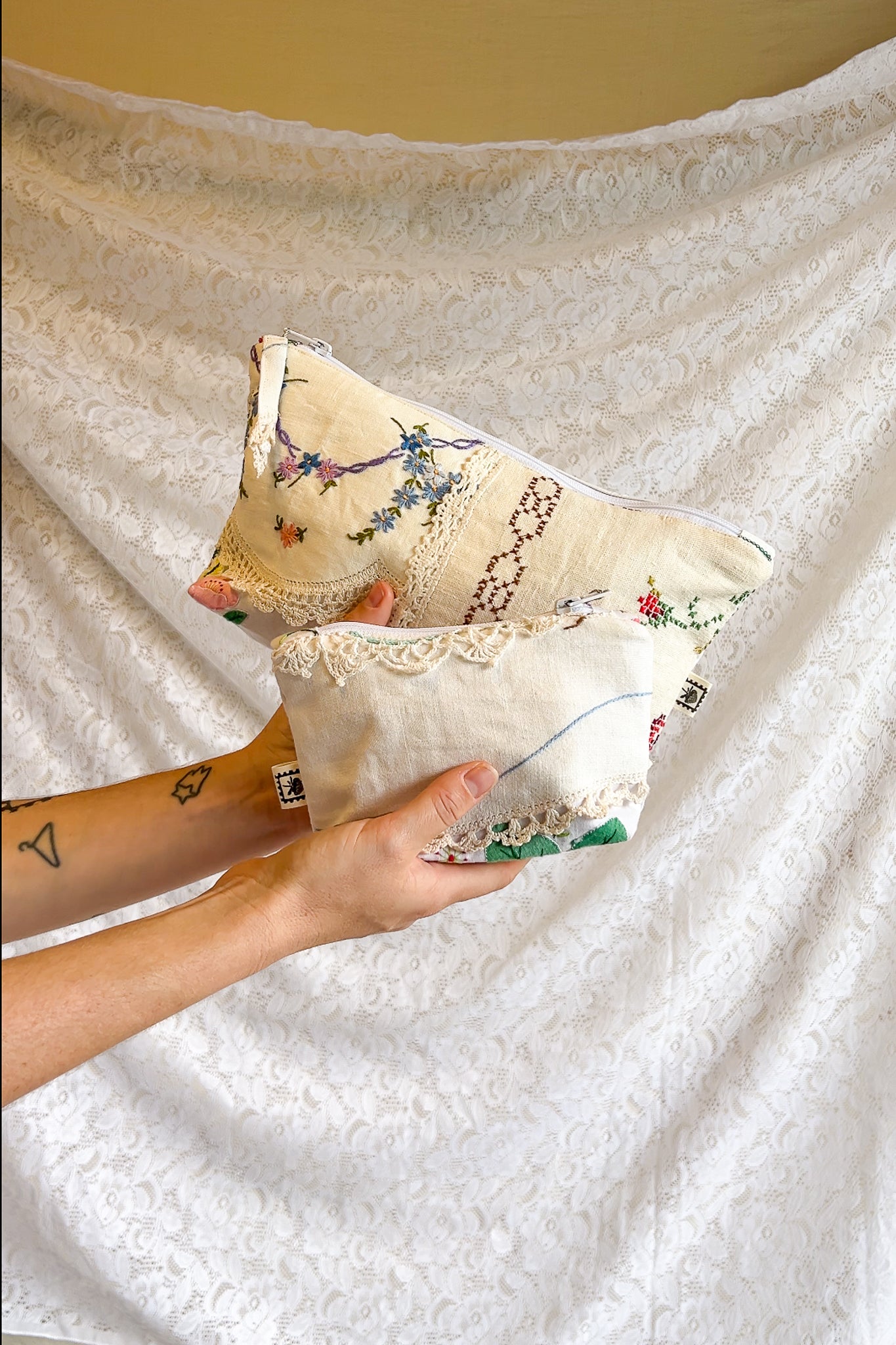 Doily Purse Set | Dove