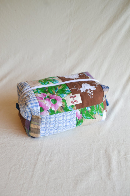Travel Pouch | Large | Flowers Brown