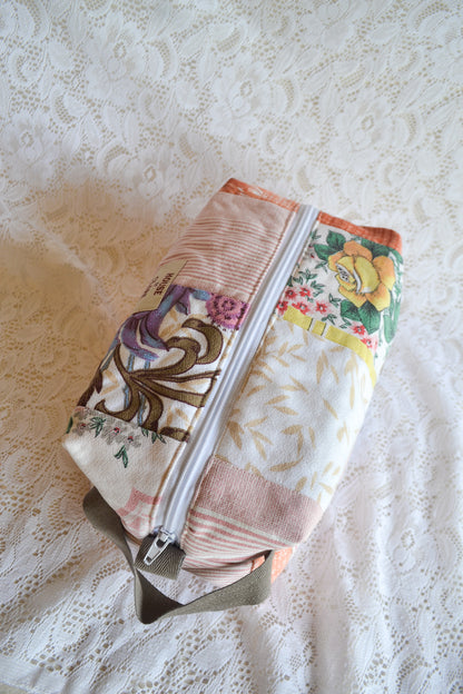 Travel Pouch | Large | Fuchsia