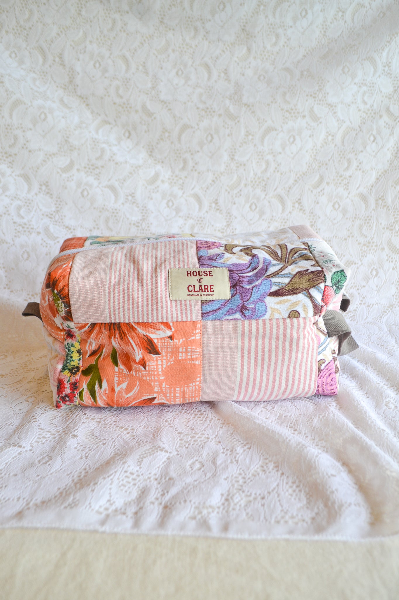Travel Pouch | Large | Fuchsia