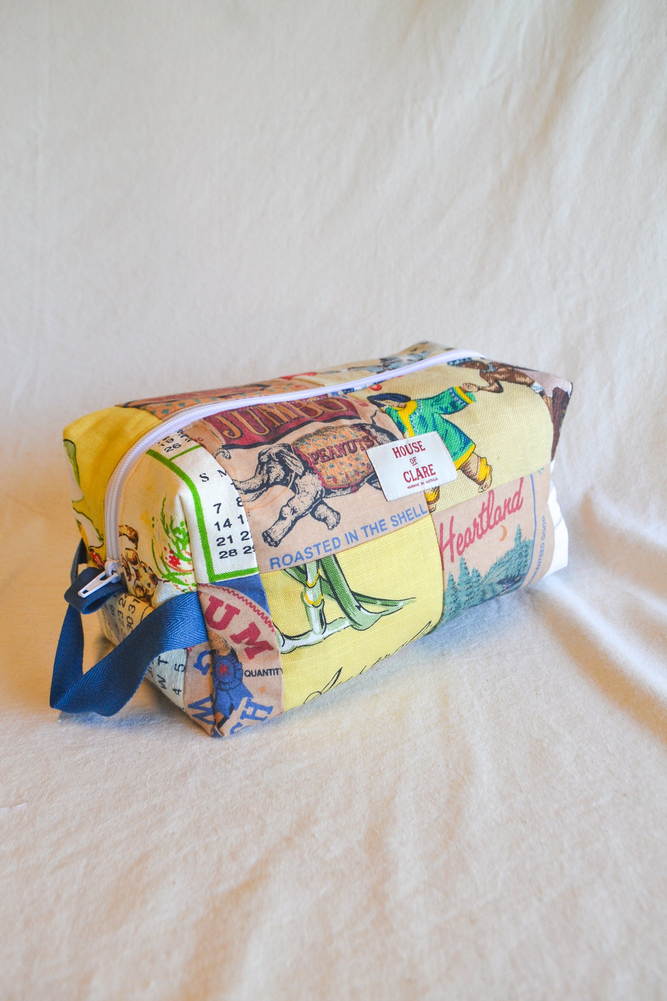 Travel Pouch | Large | Heartland