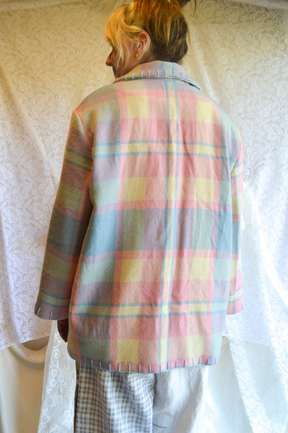 Coat | Ice-cream | Wool | Large