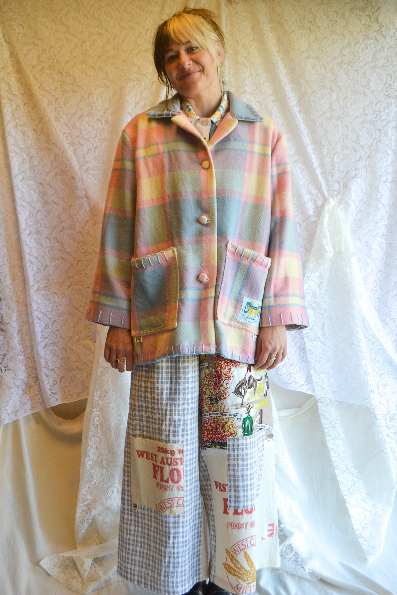 Coat | Ice-cream | Wool | Large