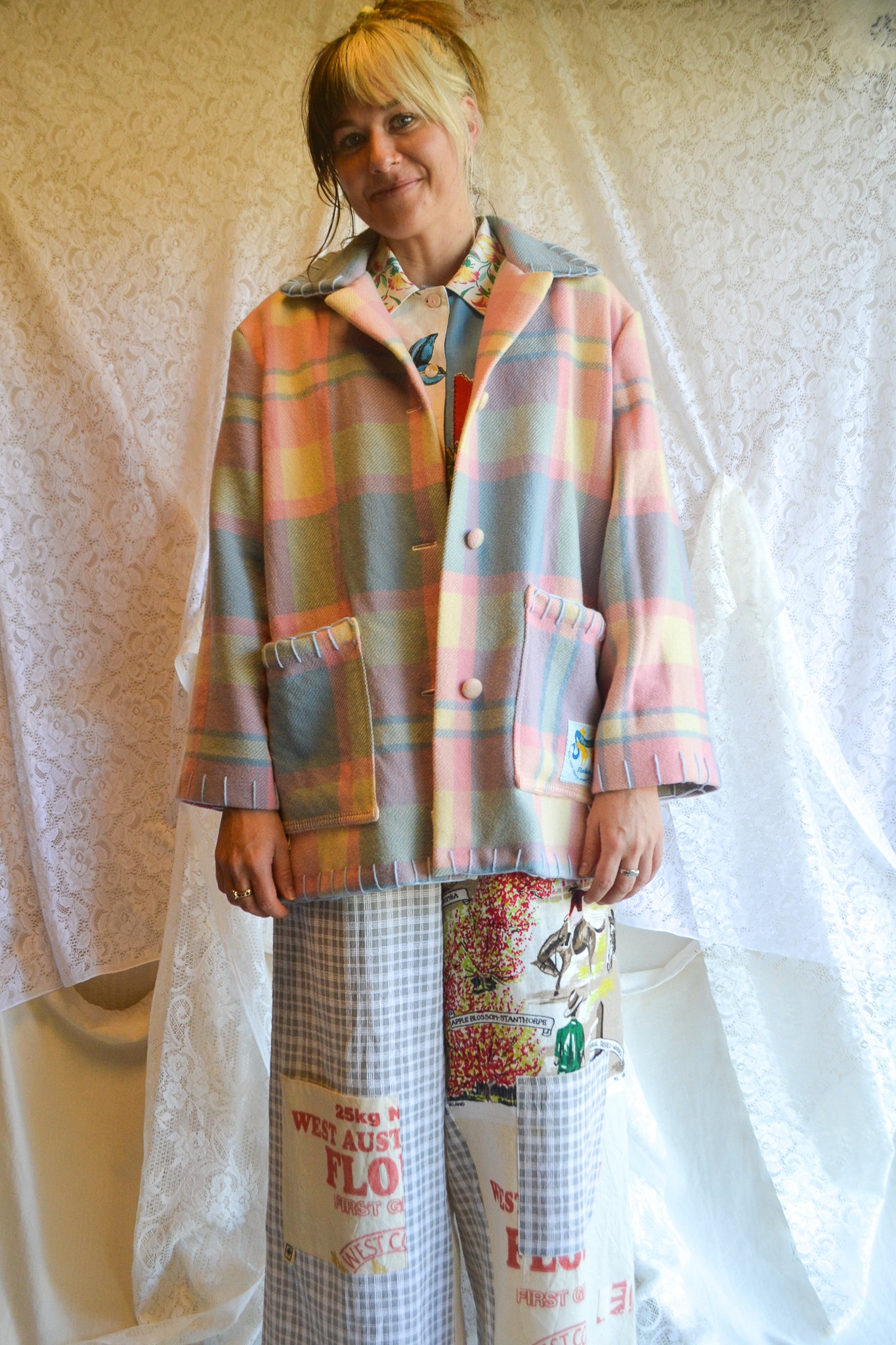 Coat | Ice-cream | Wool | Large