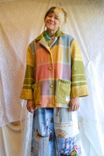 Coat | Invicta | Wool | Large