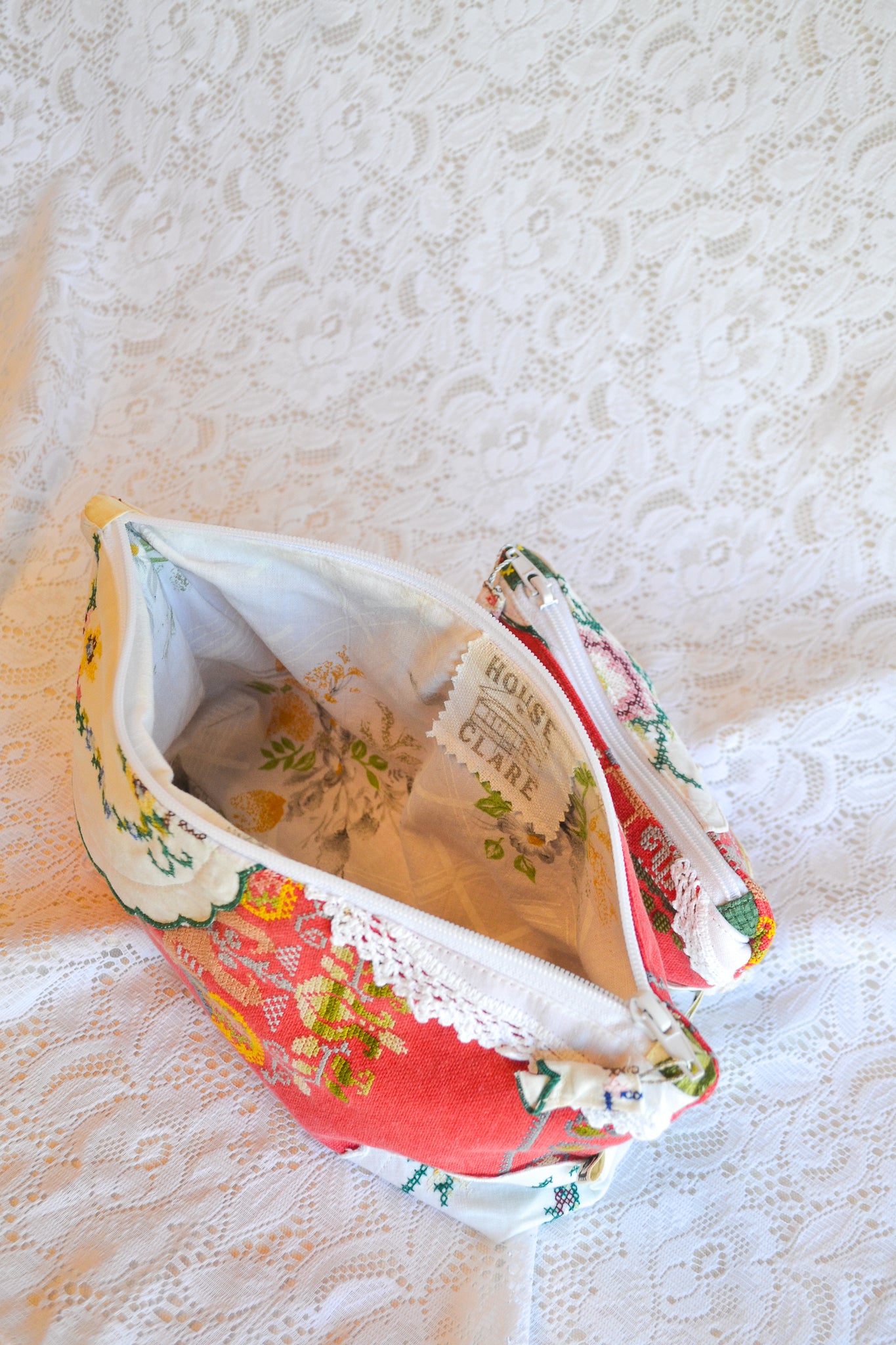 Doily Purse Set | Red Cross