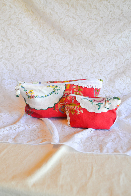 Doily Purse Set | Red Cross
