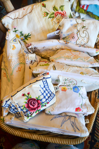 Doily Purse Set | Resting