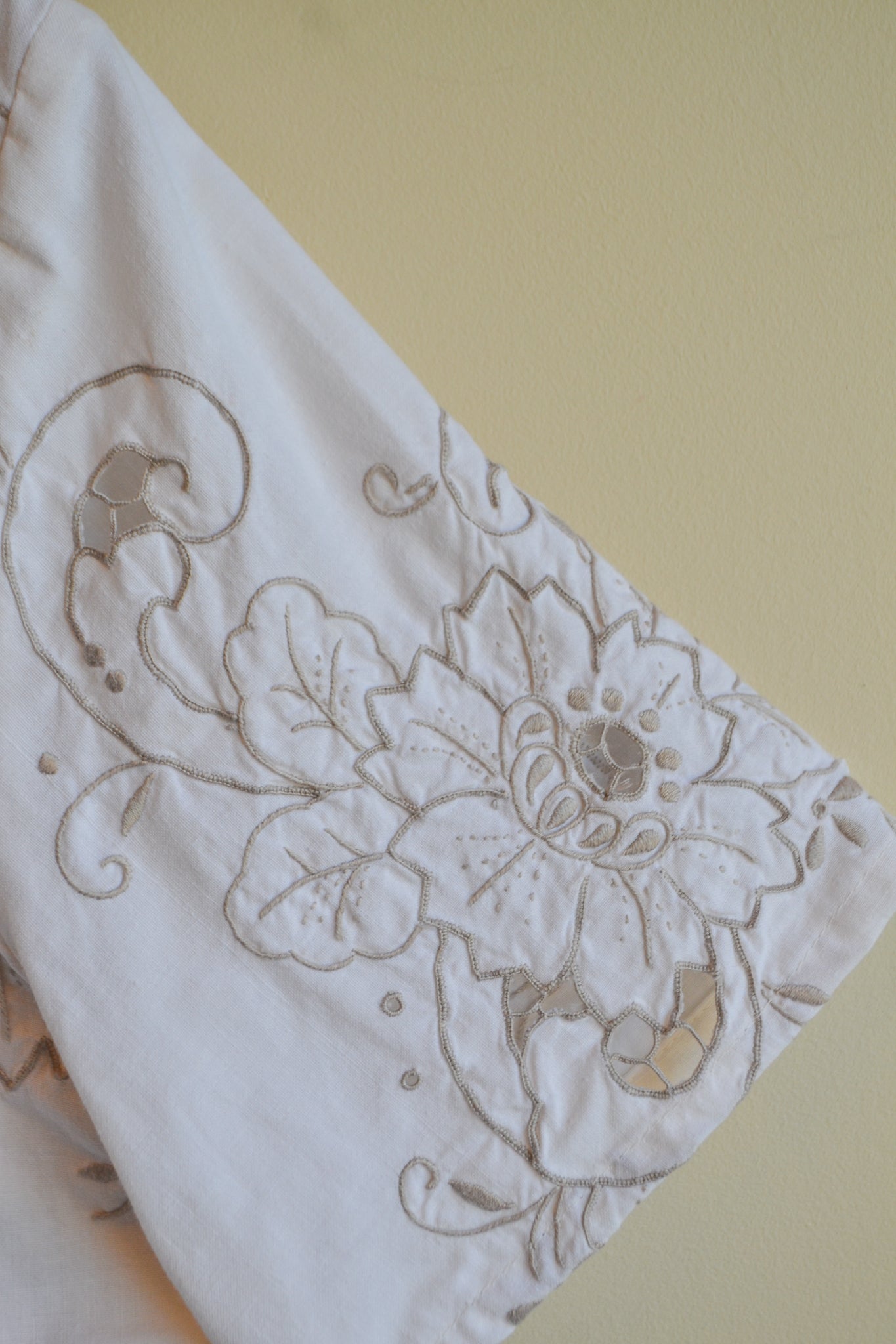 Button Up Shirt | Quality Derkins | Small