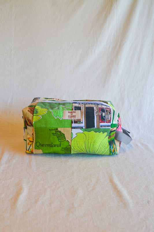 Travel Pouch | Large | Queensland