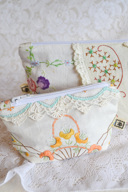 Doily Purse Set | Resting