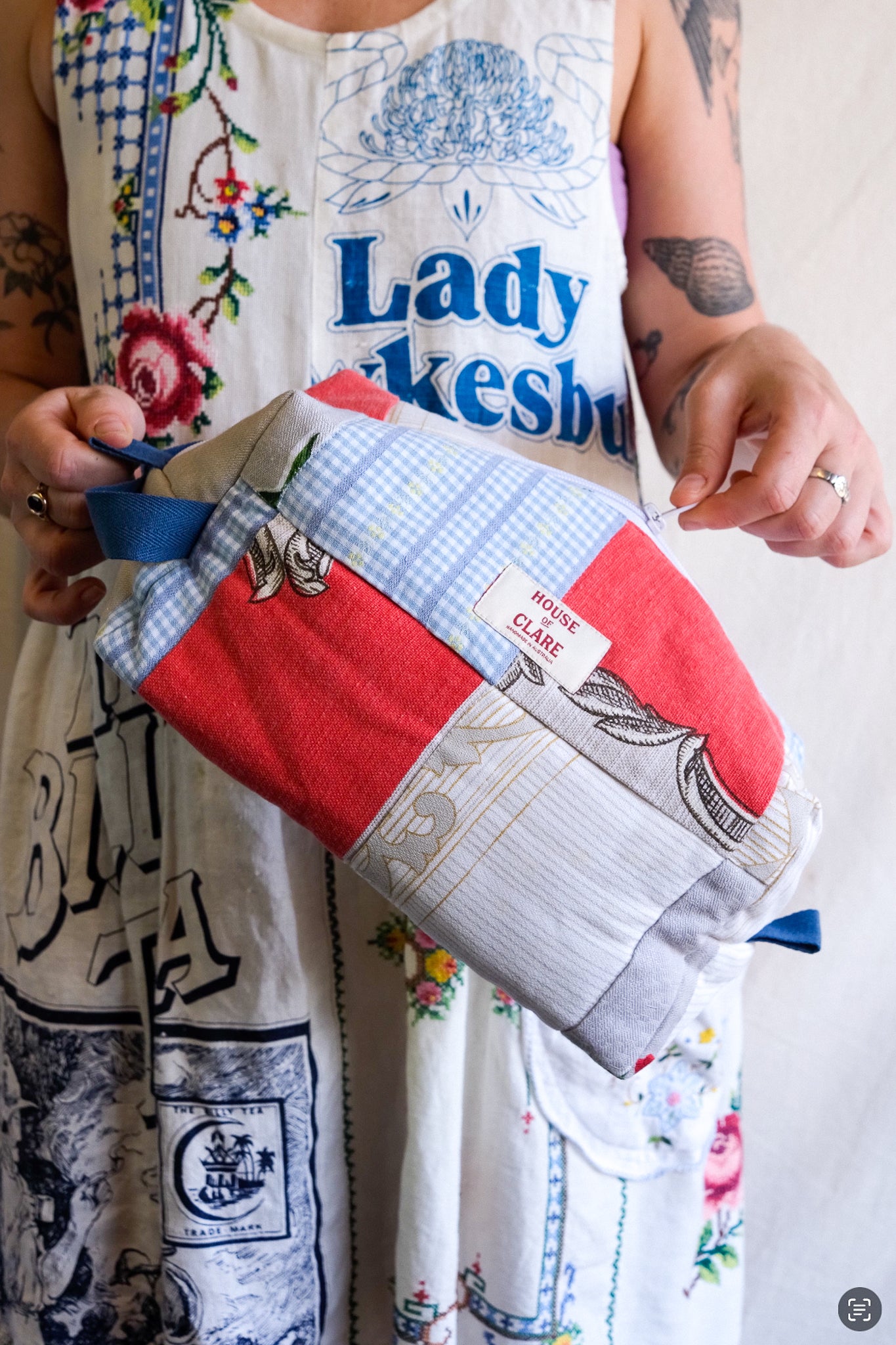 Travel Pouch | Large | Royal