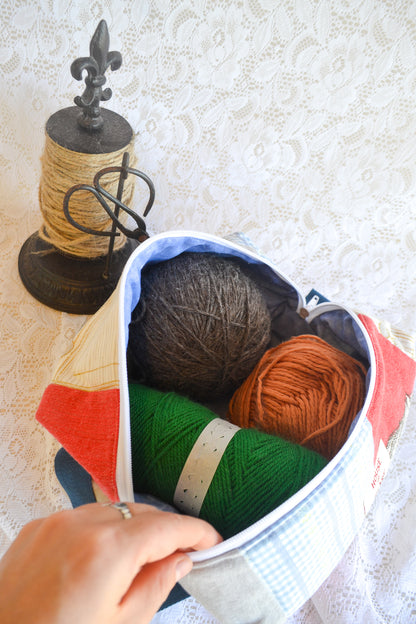 Travel Pouch | Large | Royal