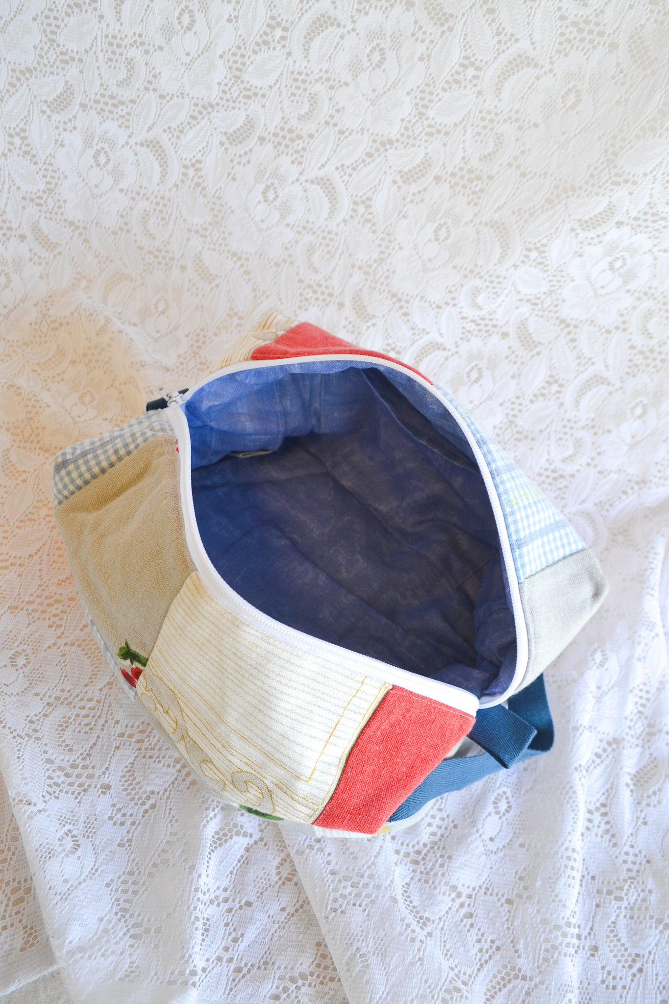 Travel Pouch | Large | Royal