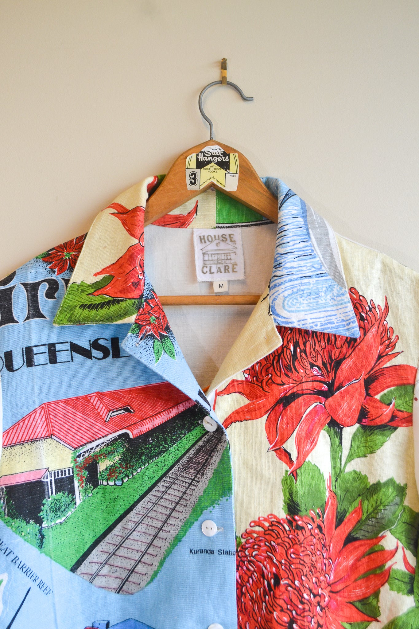 Button Up Shirt | Waratah Button | Medium