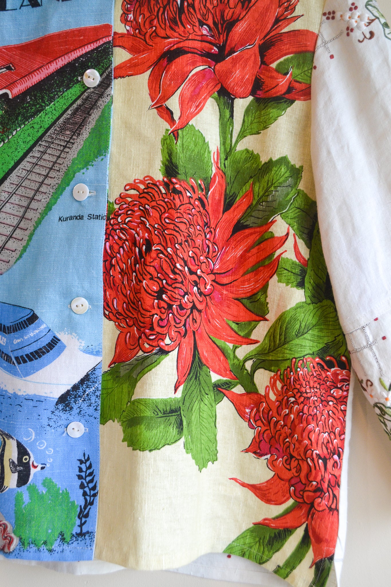 Button Up Shirt | Waratah Button | Medium
