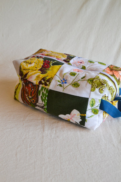 Travel Pouch | Large | Picnic